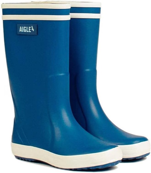 Jouer dehors sous la pluie sans se mouiller : les bottes Aigle enfant, nouveauté Amazon
